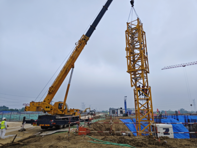 中國能源建設(shè)集團(tuán)安徽電力建設(shè)第二工程 工程建設(shè) 六安電廠#1機(jī)組鍋爐固定端10t塔吊順利安裝